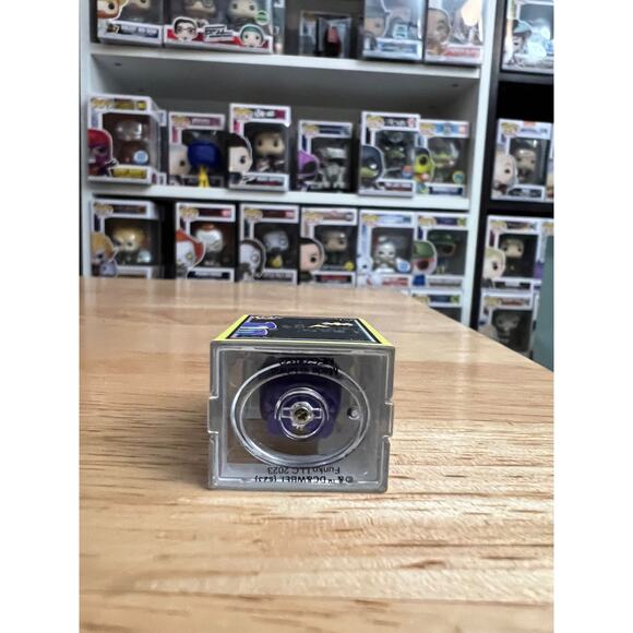 ONLY 4000 PIECE BLACKLIGHT Batman Animated Series Funko Pop Bitty #152 SDCC DC - Picture 6 of 6